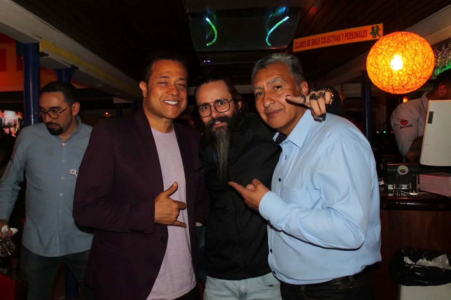 Encuentro de relacionamiento artístico de Producciones Camaleón